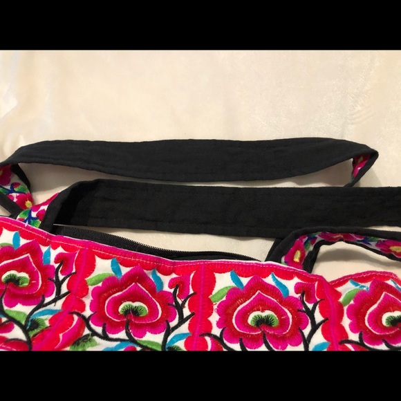 Multi-Colored Thread-Designed Bag - Picture 11 of 14